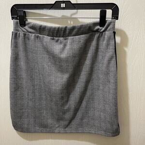 Pencil‎ skirt by fashion Nova
